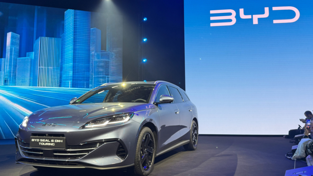 BYD Eyes Ultra-Fast EV Charging Technology for Pakistan -